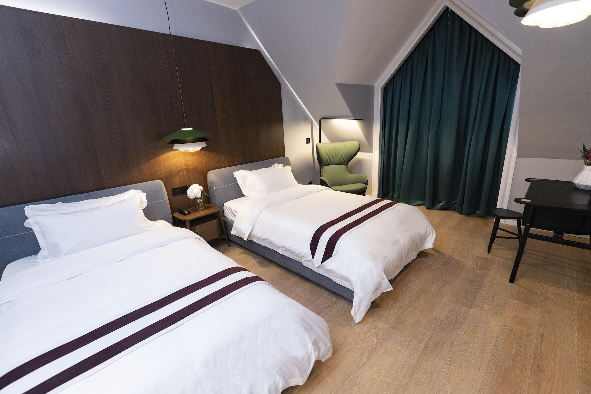 Qingdao The Castle Hotel Екстериор снимка