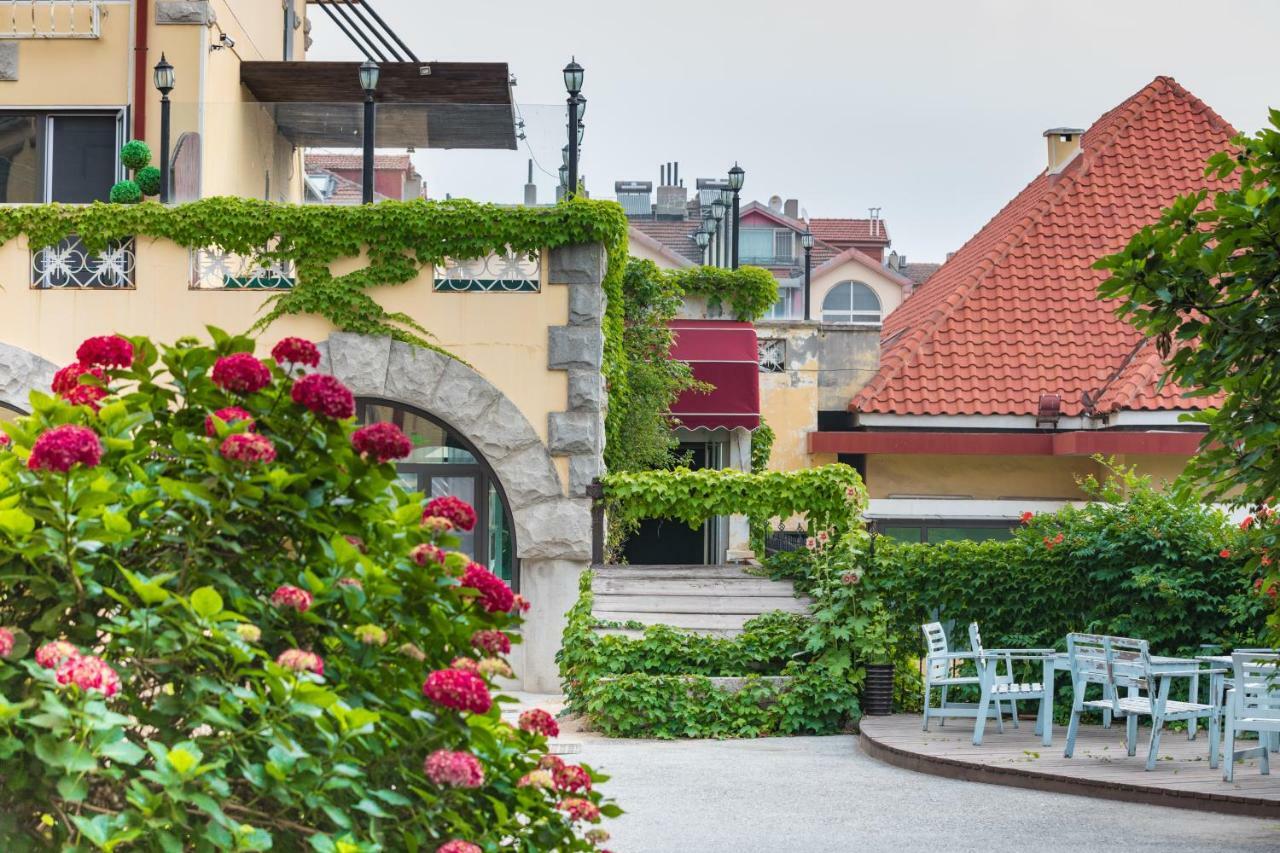 Qingdao The Castle Hotel Екстериор снимка